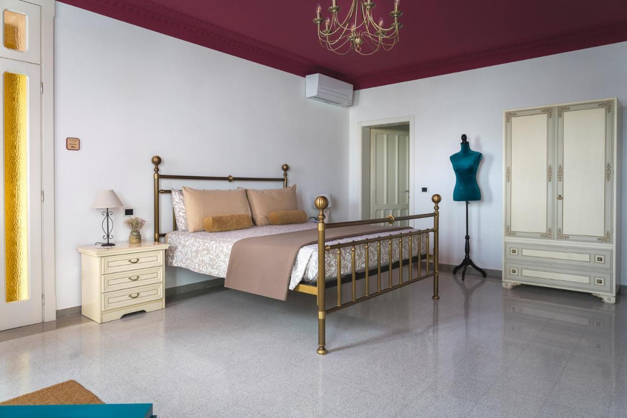 B&B Villa Ebe Сантарканджело-ді-Романья Екстер'єр фото