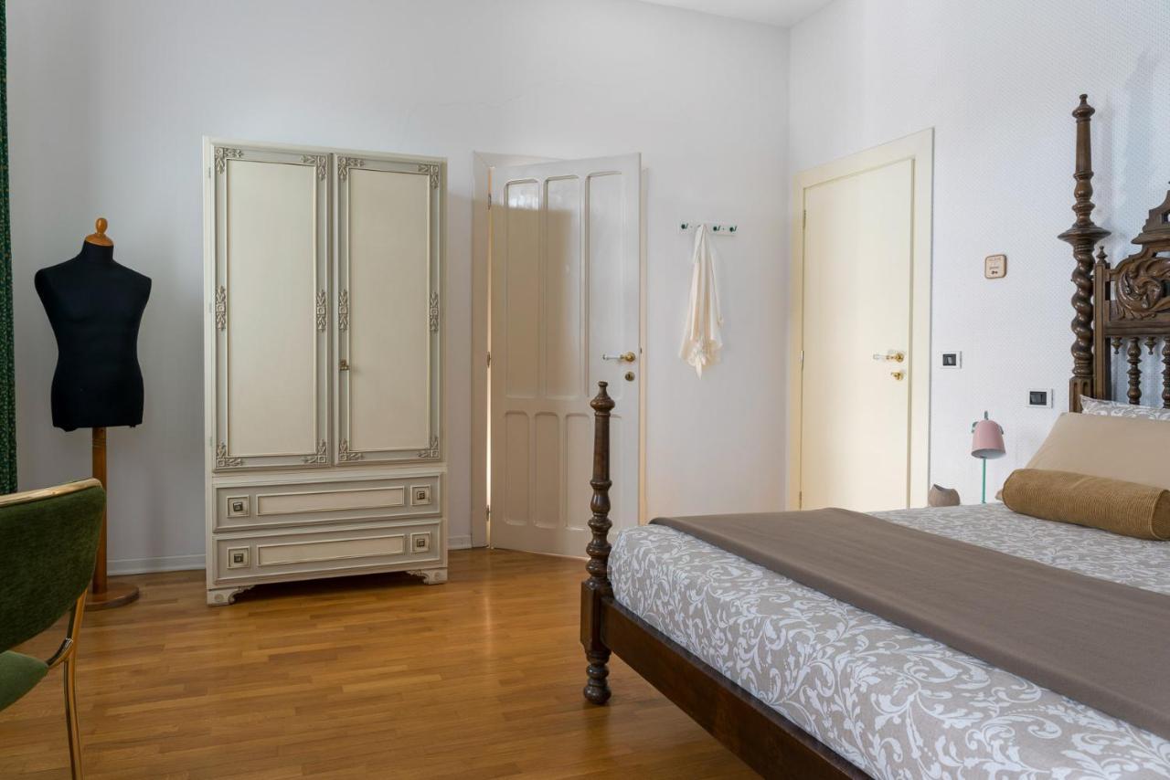 B&B Villa Ebe Сантарканджело-ді-Романья Екстер'єр фото