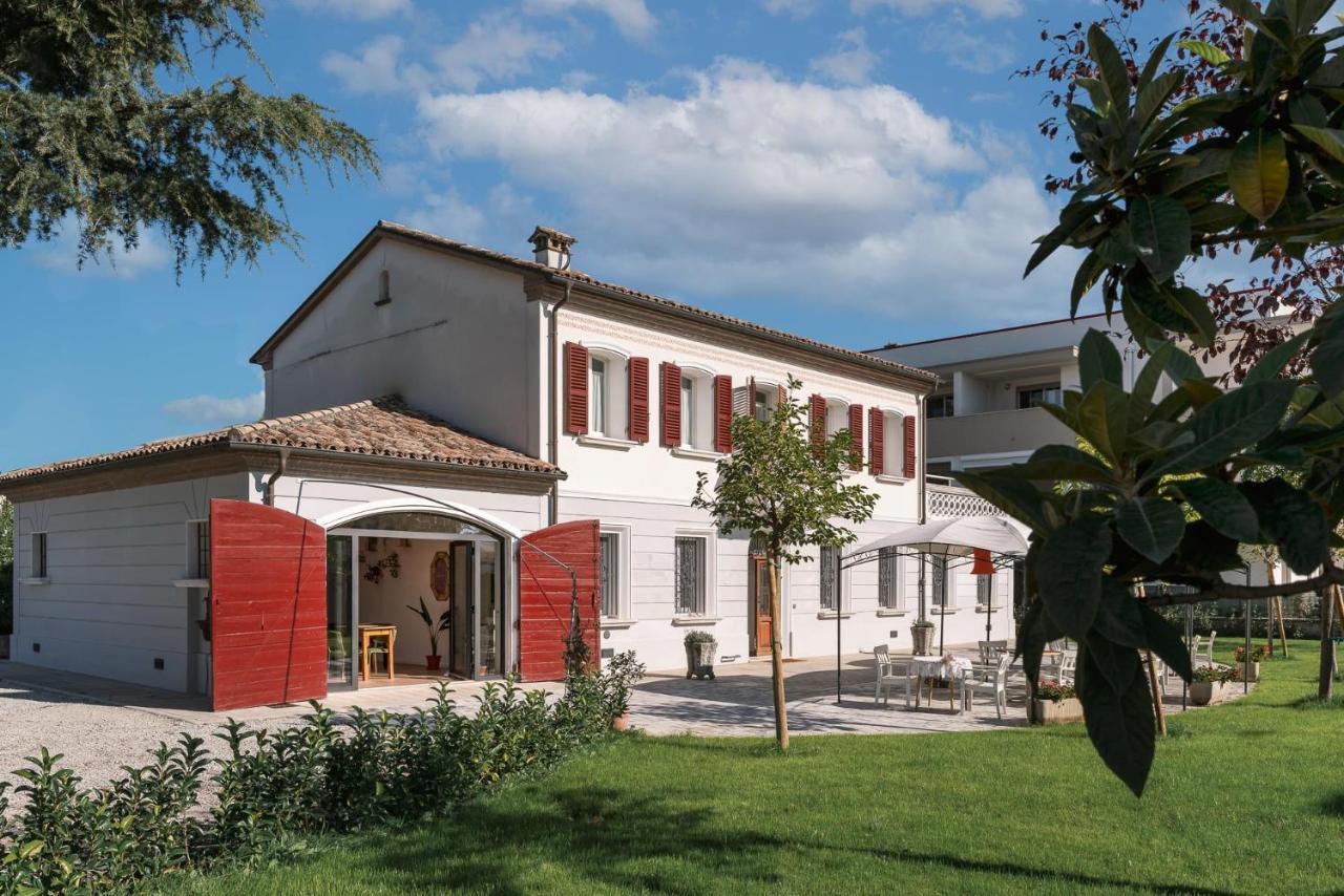 B&B Villa Ebe Сантарканджело-ді-Романья Екстер'єр фото